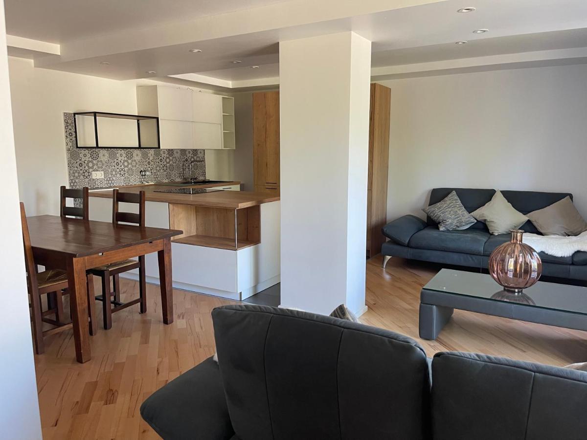 Moderne, Ruhige Ferienwohnung , Ideal Zum Abschalten Hadamar Esterno foto