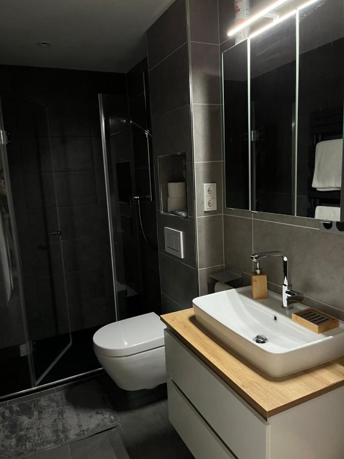 Moderne, Ruhige Ferienwohnung , Ideal Zum Abschalten Hadamar Esterno foto