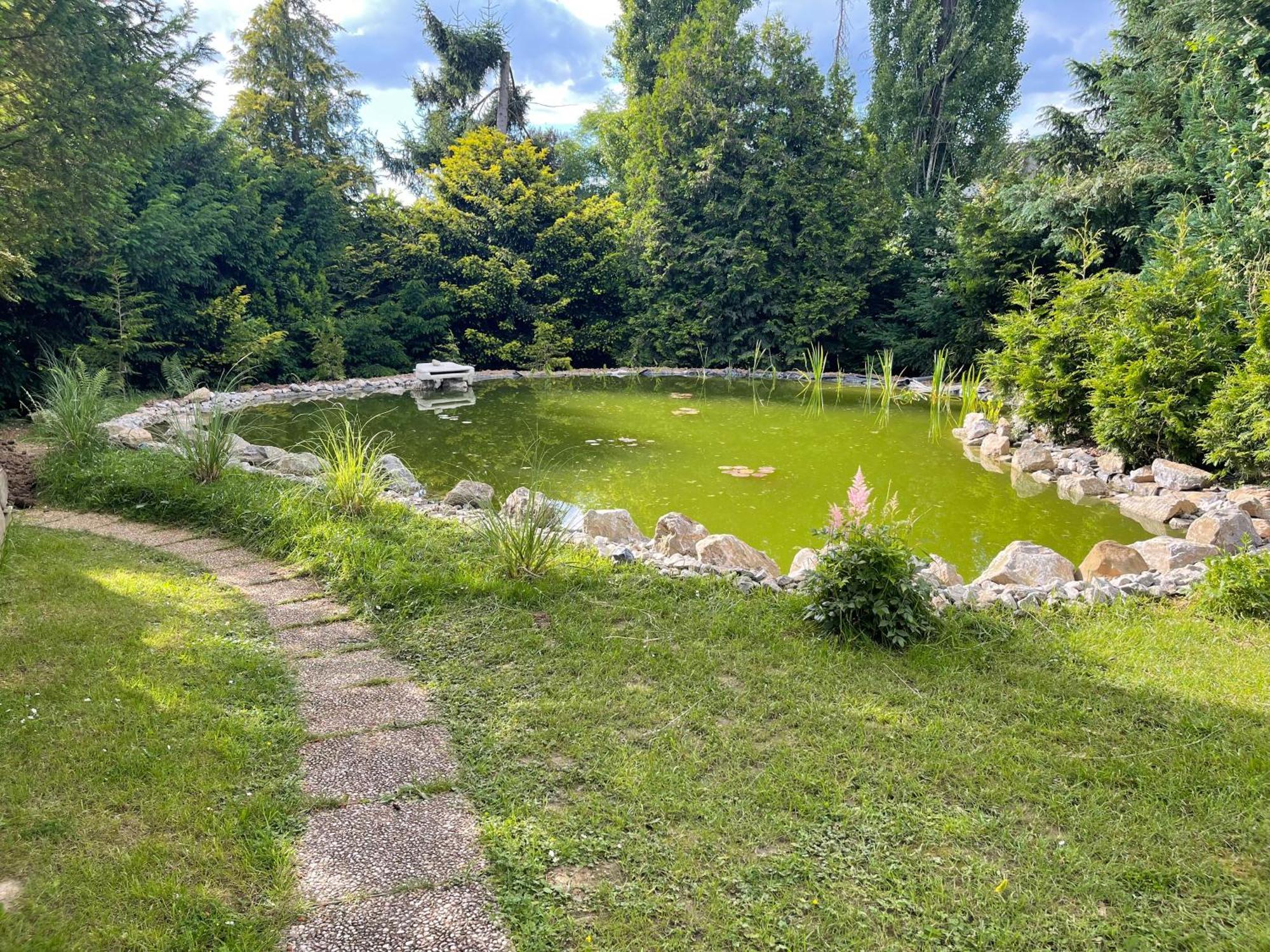 Moderne, Ruhige Ferienwohnung , Ideal Zum Abschalten Hadamar Esterno foto