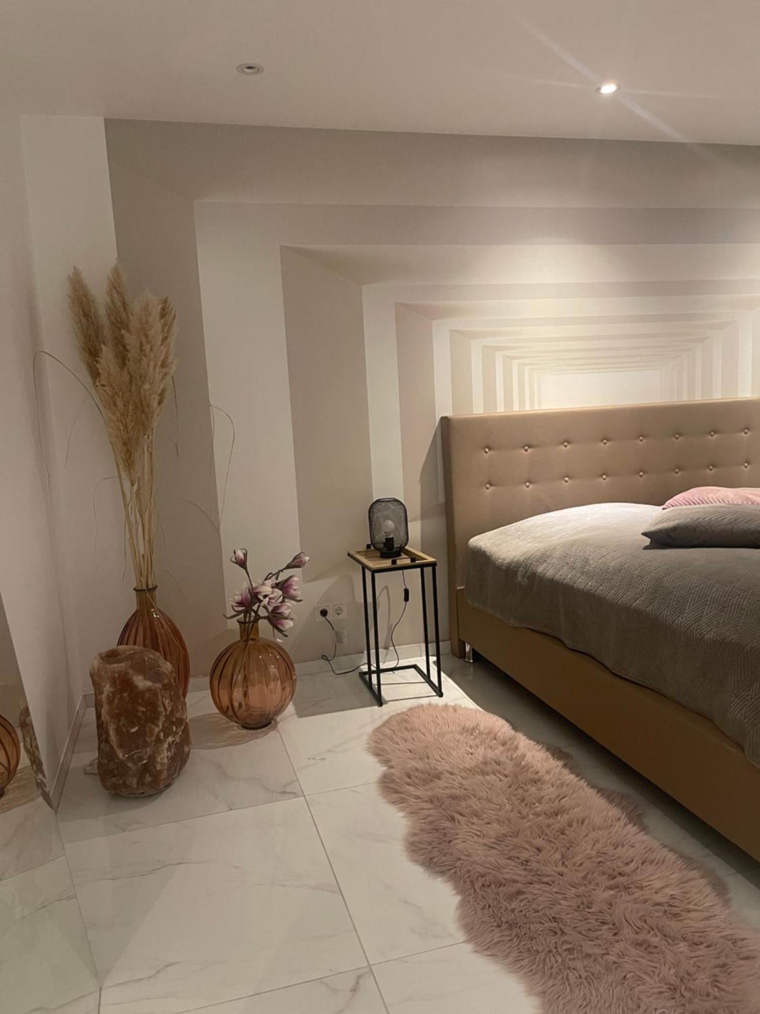 Moderne, Ruhige Ferienwohnung , Ideal Zum Abschalten Hadamar Esterno foto